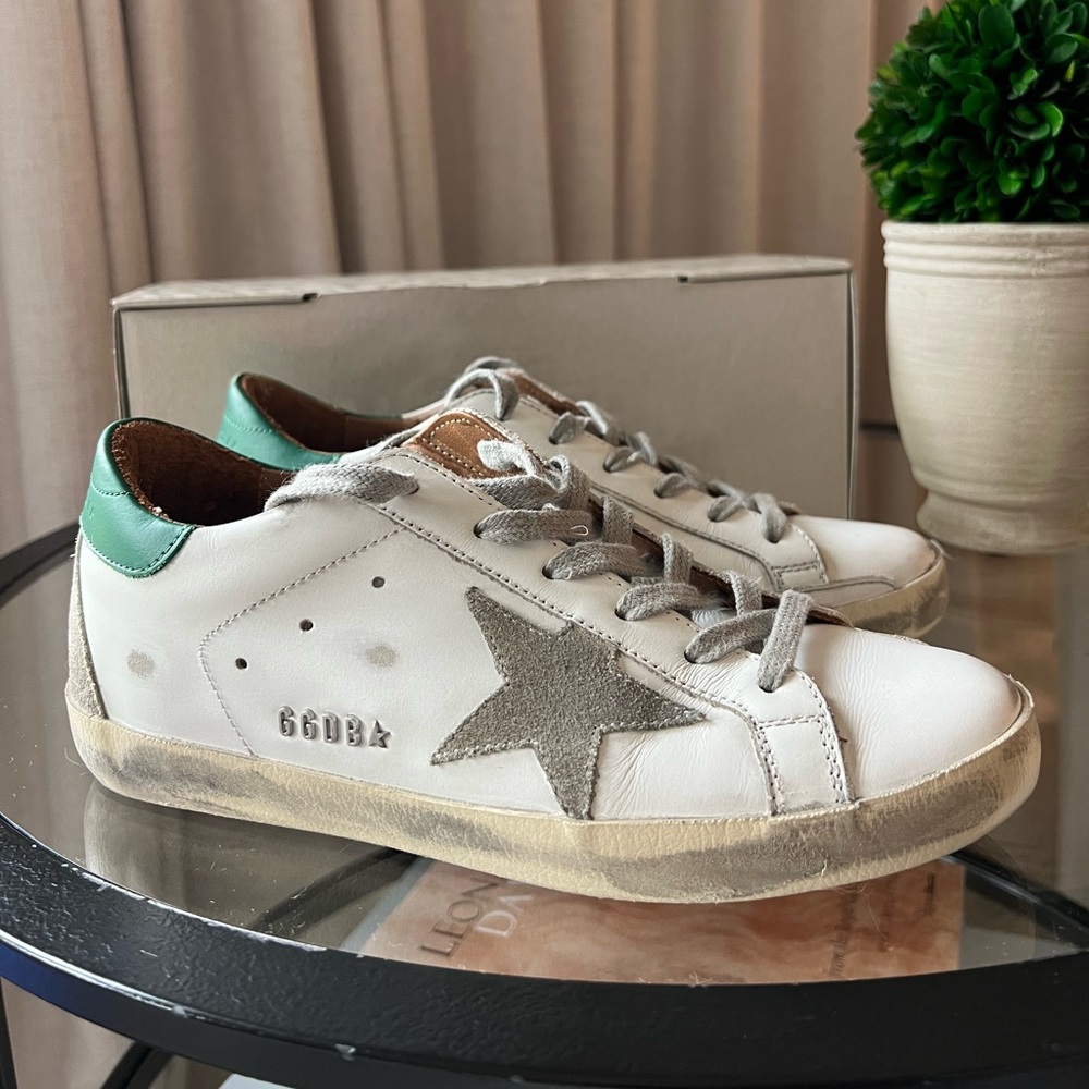 Like New Golden Goose sneakers. Size 37.